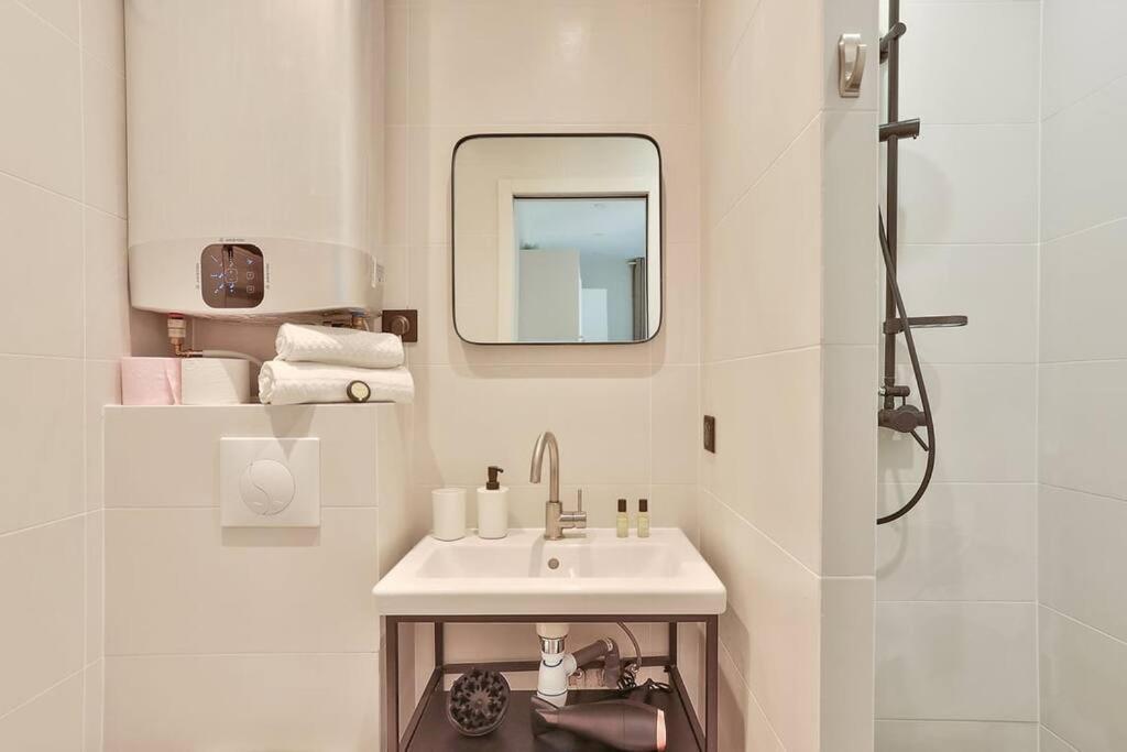 Apartment Cozy And Practical In 10th Arr - Paris